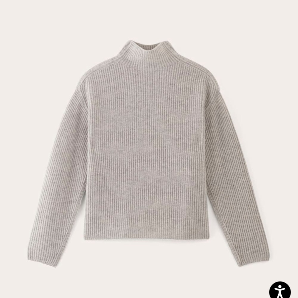 Everlane Fisherman Turtleneck in Wool Cashmere, sz XS, color “Navy”